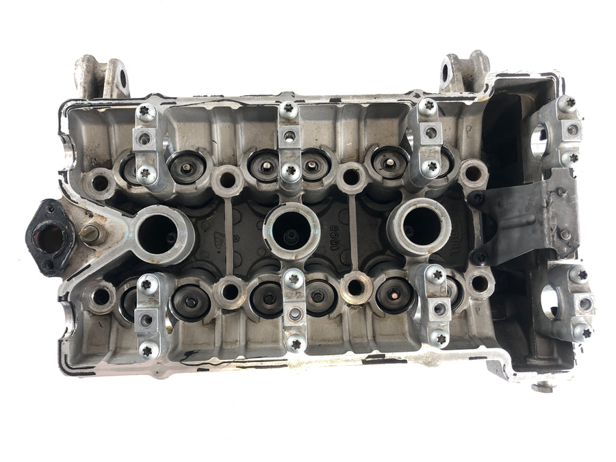 Triumph Thunderbird 900 RT T309 [1997] - Cylinder head