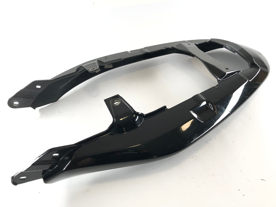 Triumph Tiger 1050 115NG [2016] - Rear fairing with scratches