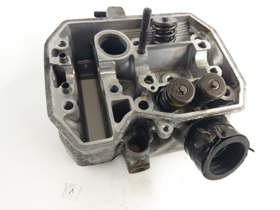 Honda XRV 650 African Twin RD03 [1989] - Cylinder head