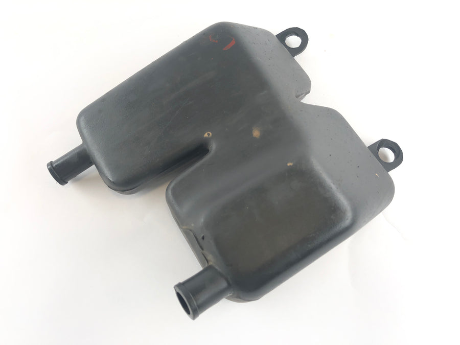 Ducati 900 SS [1992] - Case ventilation