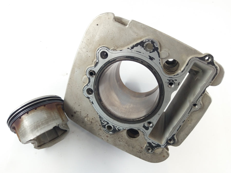 Yamaha TT 600 RE DJ01 [2006] - Cylinder with piston