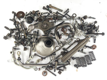 Honda 750 CB Seven Fifty RC42 [1992] - Lot de pièces restantes et vis moteur - 0