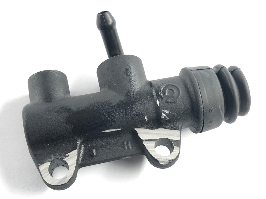 Moto Guzzi Norge 1200 LP [2006] - Rear brake pump